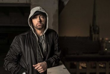 Eminem Rips Donald Trump In BET Hip Hop Awards Freestyle Cypher-Distract TV