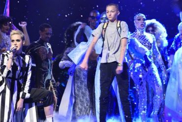 Backpack Kid Russell Horning teaching Gita Cellei the Floss dance