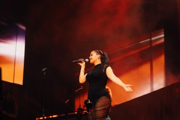Jorja Smith performing at All Points East 2026 in Victoria Park, London
